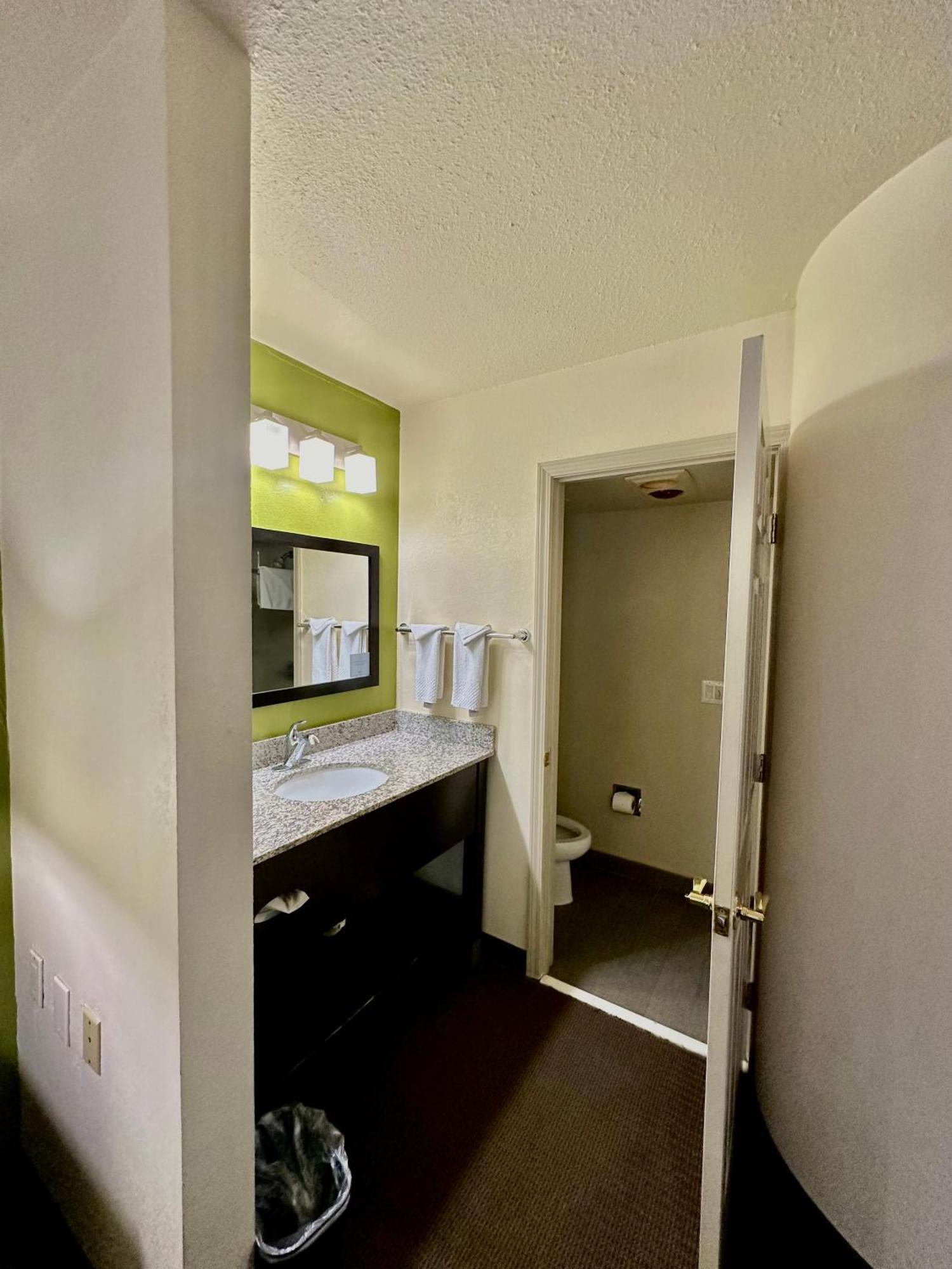 Sleep Inn & Suites Tulsa Central I-44 Zewnętrze zdjęcie